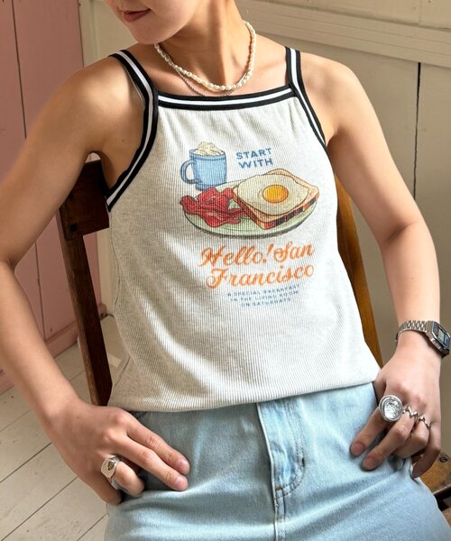 HELLO.SANFRANCISCO（ハローサンフランシスコ）の「【HELLO.SANFRANCISCO】ラインテープカップ付きキャミ（タンクトップ・レディース・オフホワイト/ライトグレー・ONE SIZE）」の3枚目の写真