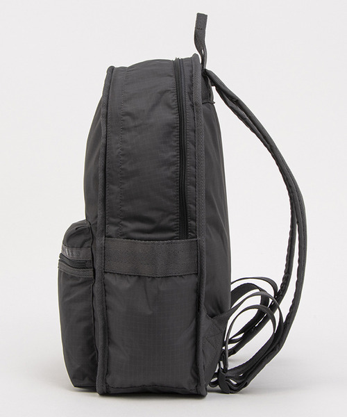 LeSportsac(レスポートサック)の「ROUTE BACKPACK サンダー(バックパック/リュック・レディース・グレー・FREE)」の5枚目の写真