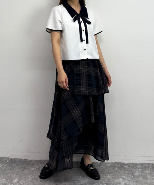NICOLE CLUB（ニコル　クラブ）の「パイピングレースカラーブラウス（シャツ/ブラウス・レディース・オフホワイト/サックスブルー/ネイビー・MEDIUM）」の17枚目の写真