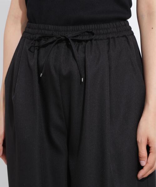 N.（N. Natural Beauty Basic）（エヌエヌナチュラルビューティーベーシック）の「ウエストギャザーイージーパンツ（その他パンツ・レディース・ベージュ/ブラック・MEDIUM）」の13枚目の写真