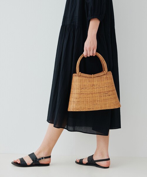 BALI WERKSTATTE（バリワークスタット）の「BALI WERKSTATTE Ate Arch Basket（かごバッグ・レディース・ベージュ・FREE）」の2枚目の写真