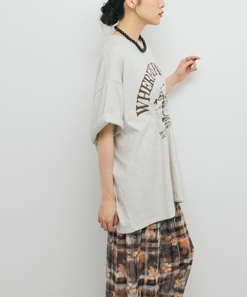 KBF（ケイビーエフ）の「シャーリングプリントTEE（Tシャツ/カットソー・レディース・オフホワイト/ブラック/オートミール・ONE）」の20枚目の写真