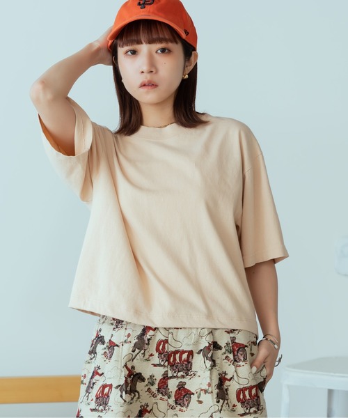 realsyndrome(リアルシンドローム)の「LOS ANGELES APPAREL/ロサンゼルスアパレル 6.5OZ GARMENT DYE CREW NECK CROPPED TEE クロップドTシャツ 秋物 秋服 2026年秋冬(Tシャツ/カットソー・レディース・ベージュ/グリーン/ダークブラウン・L/S)」の19枚目の写真