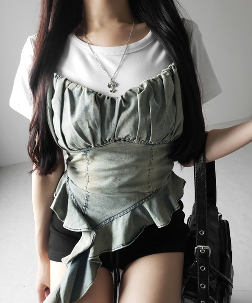 me+em select(ミームセレクト)の「※※【 2点セット 】ヴィンテージデニムビスチェ & 半袖レイヤードTシャツセット / vintage denim bustier & short sleeve layered T-shirts set(アンサンブル・レディース・ブラック/ホワイト・FREE)」の4枚目の写真
