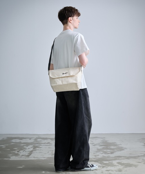 NUMBER (N)INE（ナンバーナイン）の「【NUMBER(N)INE/ナンバーナイン】CANVAS 2WAY SHOULDER BAG（S）/2WAYショルダーバッグSサイズ（ショルダーバッグ・メンズ・ブラック/ホワイト・FREE）」の18枚目の写真