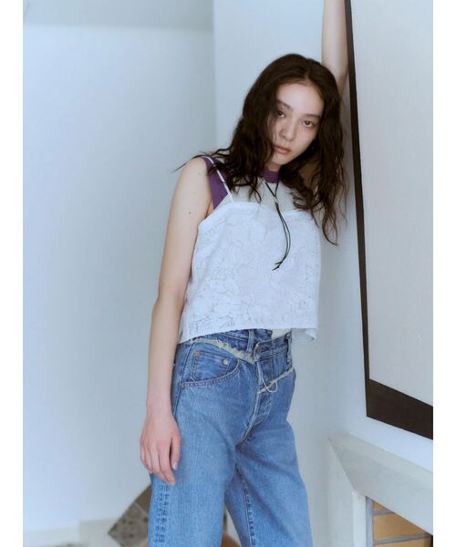 Ungrid(アングリッド)の「ウエストデザインリメイクデニム(デニムパンツ・レディース・ブルー・26inch/25inch/24inch)」の3枚目の写真