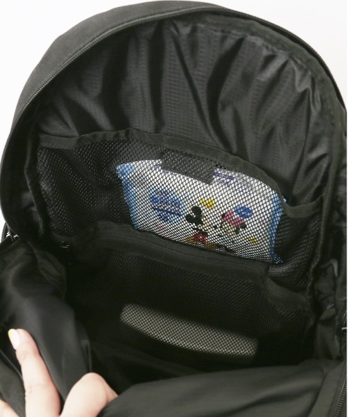 BEN DAVIS(ベンデイビス)の「BEN DAVIS ベンデイビス CLASS DAYPACK BDW-8306(バックパック/リュック・レディース・ブラック×ホワイト/ブラック×レッド/ブラック×グリーン・FREE)」の11枚目の写真