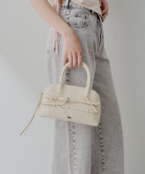 Chico（チコ）の「リボンベルトボストンバッグ（ボストンバッグ・レディース・ブラック/アイボリー/ブラウン/レッド・FREE）」の5枚目の写真