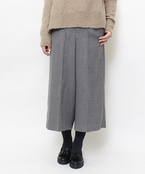 CIAOPANIC TYPY(チャオパニックティピー)の「起毛ストレッチタックワイドパンツ(その他パンツ・レディース・アイボリー/グレー/ネイビー・SMALL/MEDIUM)」の3枚目の写真