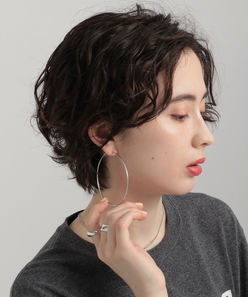 GEORGE'S(ジョージズ)の「BIGホソフープピアス(ピアス(両耳用)・レディース・その他/イエロー・FREE)」の2枚目の写真