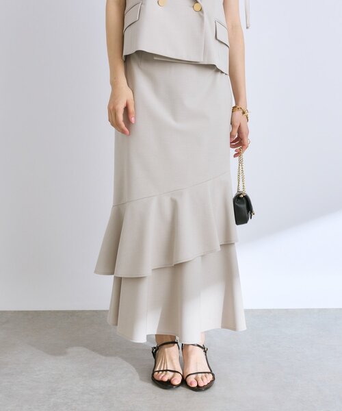 La boutique BonBon(ラブティックボンボン)の「【セットアップ可・美シルエット】ポプリンアシメマーメイドスカート(スカート・レディース・グレイッシュベージュ/ネイビー・38/36)」の8枚目の写真