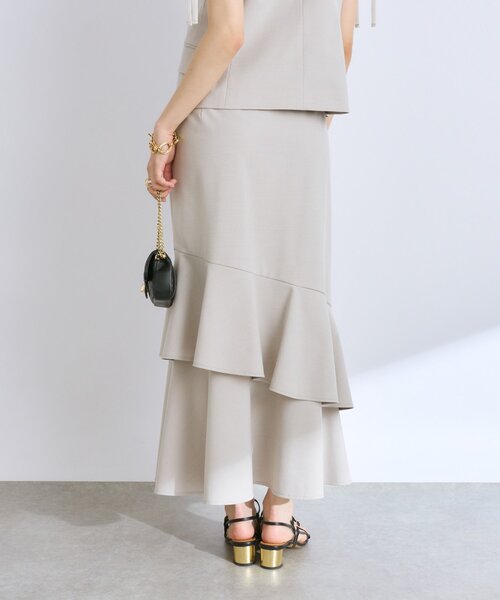 La boutique BonBon(ラブティックボンボン)の「【セットアップ可・美シルエット】ポプリンアシメマーメイドスカート(スカート・レディース・グレイッシュベージュ/ネイビー・38/36)」の6枚目の写真