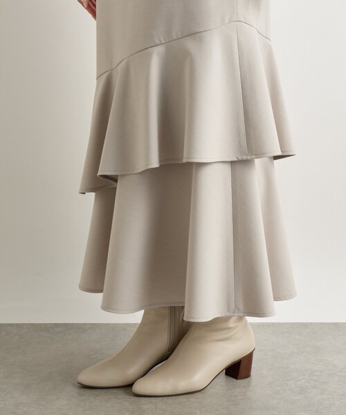 La boutique BonBon(ラブティックボンボン)の「【セットアップ可・美シルエット】ポプリンアシメマーメイドスカート(スカート・レディース・グレイッシュベージュ/ネイビー・38/36)」の21枚目の写真