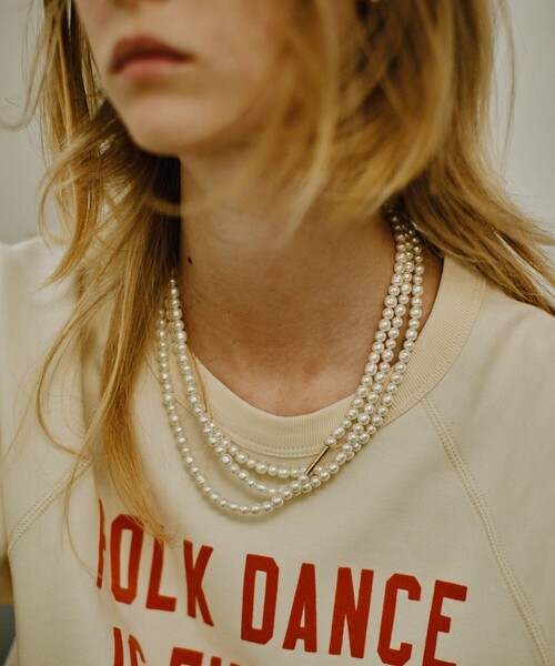Freada(フリーダ)の「Freada/フリーダ ガラス 手巻き パール ロング ネックレス 140cm(ネックレス・レディース・オフホワイト・ONE SIZE)」の1枚目の写真