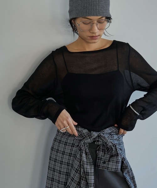 meilmada(メイルマダ)の「シアーニットプルオーバー(ニット/セーター・レディース・ブルー/ブラック/ライトベージュ/ライトブラウン/チャコールグレー・FREE)」の2枚目の写真