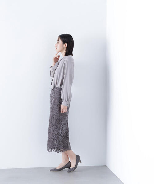 NATURAL BEAUTY BASIC（ナチュラルビューティーベーシック）の「◇リボンボウタイブラウス（シャツ/ブラウス・レディース・ブラウン/オフホワイト/ブルー・MEDIUM/SMALL）」の21枚目の写真