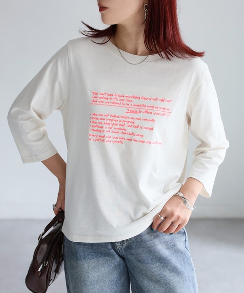 Riberry(リベリー)の「手書き風ロゴ刺繍デザイン七分袖Tシャツ(Tシャツ/カットソー・レディース・オートミール/オフホワイト/チャコールグレー/ナチュラル・FREE)」の16枚目の写真