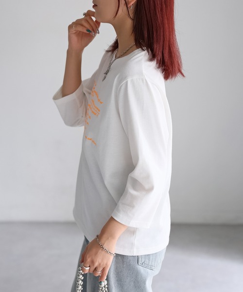 Riberry(リベリー)の「手書き風ロゴ刺繍デザイン七分袖Tシャツ(Tシャツ/カットソー・レディース・オートミール/オフホワイト/チャコールグレー/ナチュラル・FREE)」の22枚目の写真