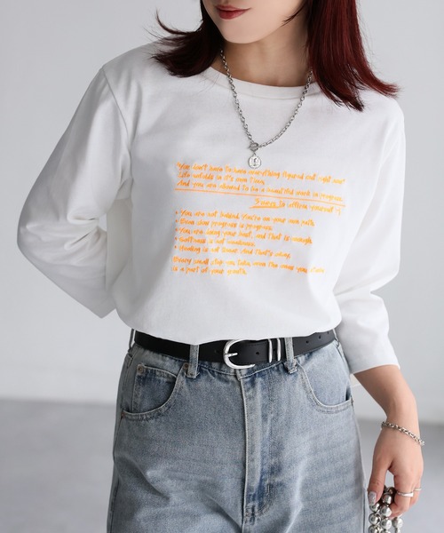 Riberry(リベリー)の「手書き風ロゴ刺繍デザイン七分袖Tシャツ(Tシャツ/カットソー・レディース・オートミール/オフホワイト/チャコールグレー/ナチュラル・FREE)」の20枚目の写真