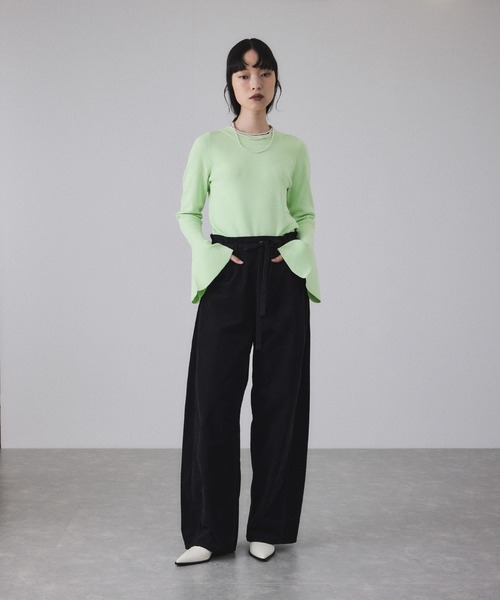 ADAM ET ROPE'（アダムエロペ）の「ボリュームカフスプルオーバー（ニット/セーター・レディース・オフホワイト/ダークブラウン/ミント・FREE）」の6枚目の写真