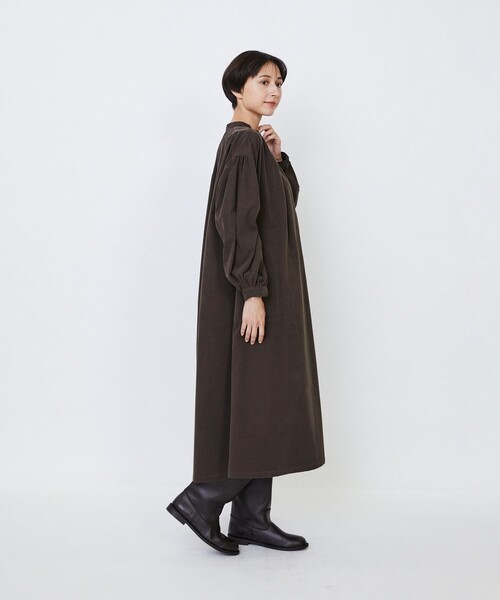 LOISIR（ロワズィール）の「【MTサイズ有り】コットン細コールスモックワンピース（ワンピース・レディース・ブラウン/グリーン/キナリ・M/MT）」の14枚目の写真