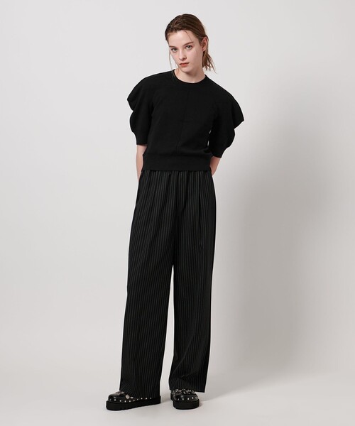 ASTRAET（アストラット）の「＜ASTRAET＞16G ボリュームショルダー クルーネックニット（ニット/セーター・レディース・グレー系/ブラック・FREE）」の5枚目の写真