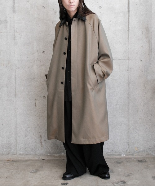 Juha（ユハ）の「LEATHER - COLLAR BALMACAAN COAT（ステンカラーコート・メンズ・ブラック/ベージュ・3/4）」の9枚目の写真