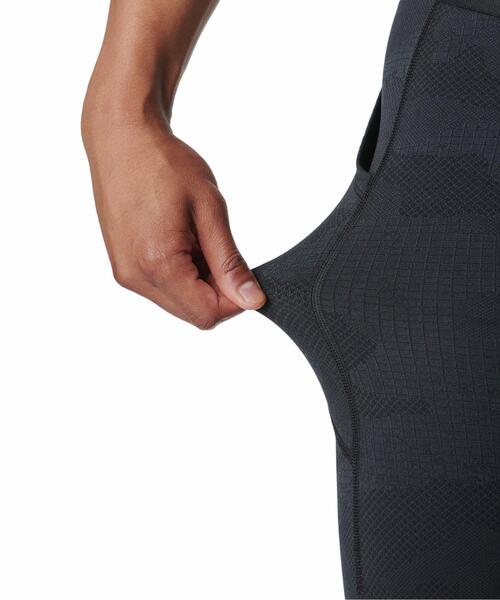 UNDER ARMOUR(アンダーアーマー)の「UAモチベート ジャカード レギンス(トレーニング/メンズ)(レギンス/スパッツ・メンズ・ブラック・L/XL/M/2XL/S/3XL)」の7枚目の写真