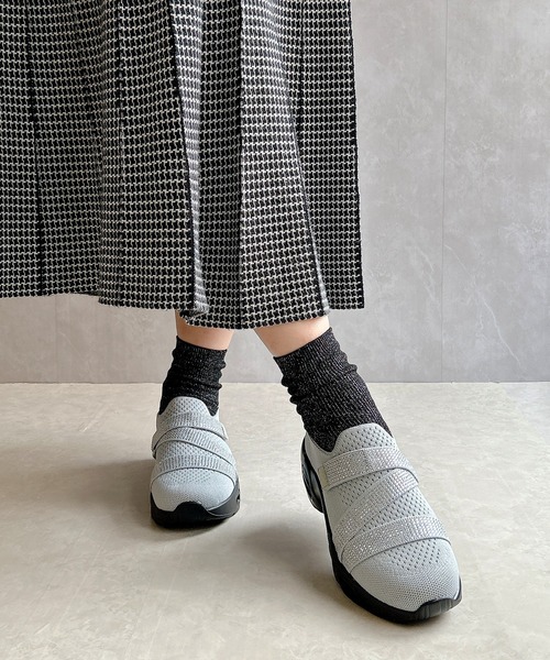 厚底 軽量 キラキラベルト ニットスリップオンスニーカー【2025新作】