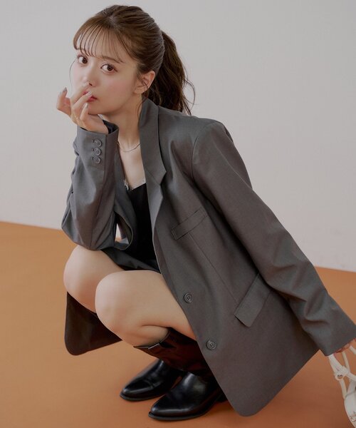 Chico（チコ）の「ビッグショルダールーズシングルジャケット（テーラードジャケット・レディース・グレー系その他2/ブラック/グレー・FREE）」の2枚目の写真