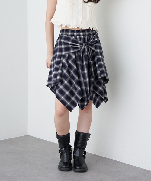 RAY CASSIN（レイカズン）の「デザインウエスト巻きスカート（スカート・レディース・ブルー系その他2/ブラック系その他2/ブラウン系その他2・FREE）」の12枚目の写真