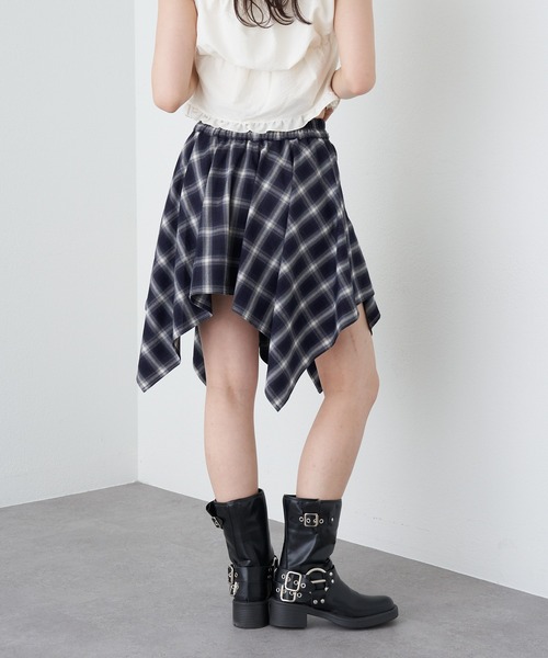 RAY CASSIN（レイカズン）の「デザインウエスト巻きスカート（スカート・レディース・ブルー系その他2/ブラック系その他2/ブラウン系その他2・FREE）」の14枚目の写真