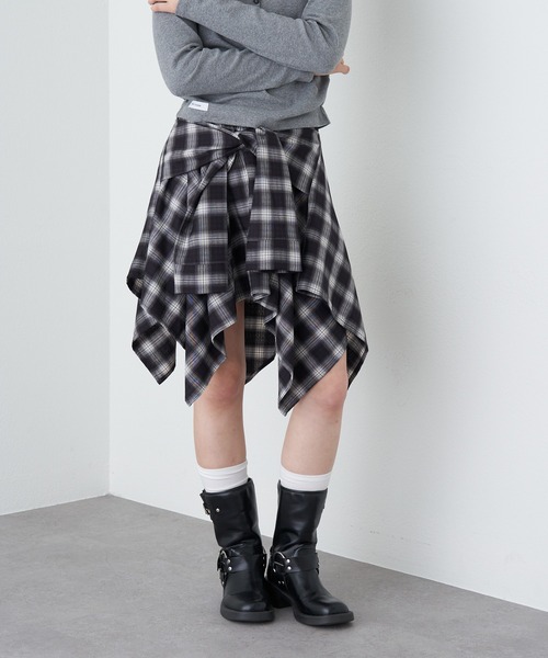 RAY CASSIN（レイカズン）の「デザインウエスト巻きスカート（スカート・レディース・ブルー系その他2/ブラック系その他2/ブラウン系その他2・FREE）」の7枚目の写真