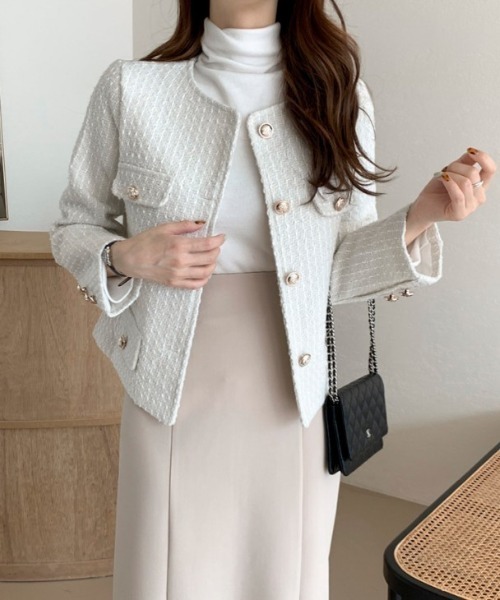 AMELY(エミリー)の「ツイード調ショートジャケット(ノーカラージャケット・レディース・ブラック/アイボリー・フリー)」の1枚目の写真