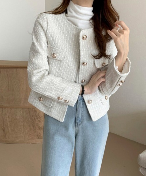 AMELY(エミリー)の「ツイード調ショートジャケット(ノーカラージャケット・レディース・ブラック/アイボリー・フリー)」の3枚目の写真