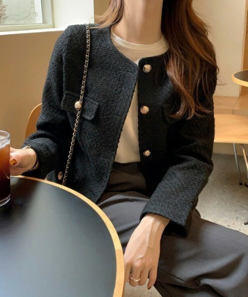 AMELY(エミリー)の「ツイード調ショートジャケット(ノーカラージャケット・レディース・ブラック/アイボリー・フリー)」の9枚目の写真