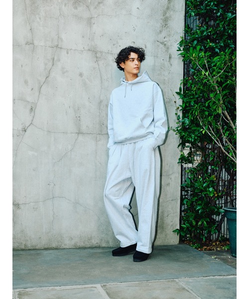 ムラサキスポーツ（ムラサキスポーツ）の「DEAR LAUREL/ディアローレル HEAVY SWEAT HOODIE パーカー ショート丈  ユニセックス D25F-1204（パーカー・メンズ・ブラック/アッシュグレー・M/S/L）」の5枚目の写真