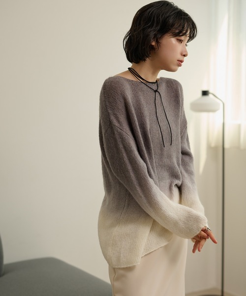 LAULEN(ローレン)の「wool blend gradation knit /クルーネックウールブレンドグラデーションニット(ニット/セーター・レディース・グレー/マスタード・FREE)」の2枚目の写真