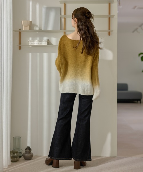 LAULEN(ローレン)の「wool blend gradation knit /クルーネックウールブレンドグラデーションニット(ニット/セーター・レディース・グレー/マスタード・FREE)」の9枚目の写真