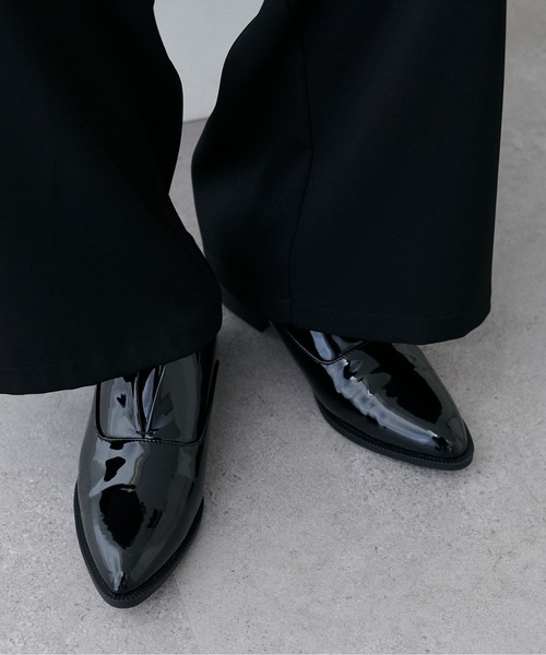 LARUTA(ラルータ)の「【LARUTA】ポインテッドローファー(ローファー・レディース・ブラック・MEDIUM/LARGE)」の2枚目の写真
