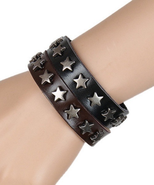 Fun & Daily（ファンアンドデイリー）の「F&D : スタースタッズブレスレット（ブレスレット・メンズ・ブラウン/レッド/ブラック・FREE）」の5枚目の写真