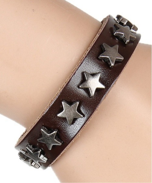 Fun & Daily（ファンアンドデイリー）の「F&D : スタースタッズブレスレット（ブレスレット・メンズ・ブラウン/レッド/ブラック・FREE）」の6枚目の写真