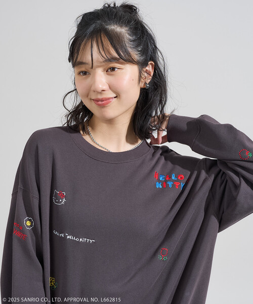 FREAK'S STORE(フリークスストア)の「SANRIO/サンリオ 'HELLO KITTY' MESSAGE 刺繍スウェット/ハローキティ(スウェット・レディース・チャコール/ネイビー/ライトグレー・フリ-/X-SMALL)」の20枚目の写真