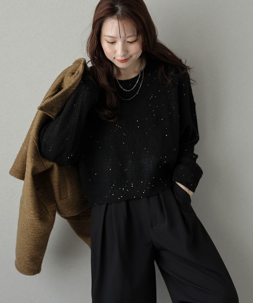 La-gemme(ラジェム)の「スパンコールラメニット(ニット/セーター・レディース・ブラック/ベージュ/チャコール・フリー)」の4枚目の写真