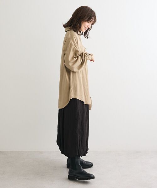 Sugar spoon（シュガースプーン）の「・SUGAR SPOON サテンオーバーシャツ（シャツ/ブラウス・レディース・チャコールグレー/ブラック/ベージュ・FREE）」の11枚目の写真