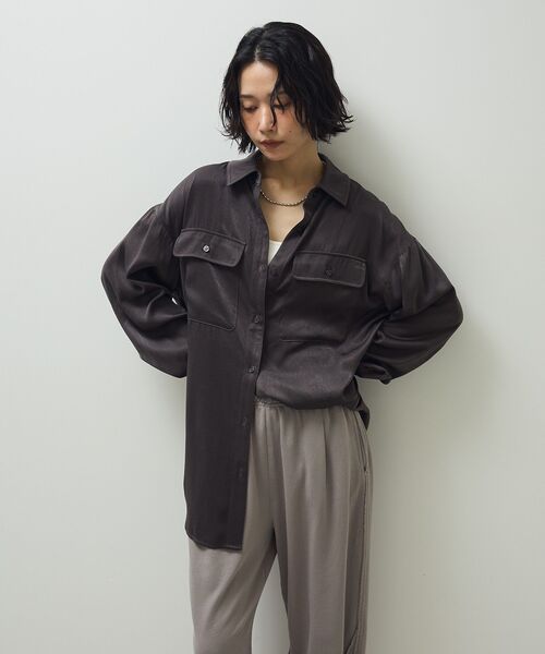 Sugar spoon（シュガースプーン）の「・SUGAR SPOON サテンオーバーシャツ（シャツ/ブラウス・レディース・チャコールグレー/ブラック/ベージュ・FREE）」の8枚目の写真