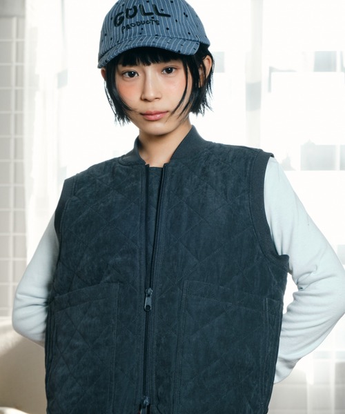 common gull products.(コモンガルプロダクツ)の「ぬるい風と一緒にキルティングベスト(その他アウター・レディース・ブラウン系/グレー系/イエロー系・LARGE/MEDIUM/SMALL)」の1枚目の写真