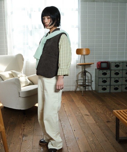 common gull products.(コモンガルプロダクツ)の「ぬるい風と一緒にキルティングベスト(その他アウター・レディース・ブラウン系/グレー系/イエロー系・LARGE/MEDIUM/SMALL)」の5枚目の写真