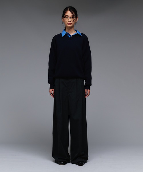 Adoon plain(アドーンプレーン)の「SHALLOW V-NECK MILANO RIB KNIT / 浅Vネックベーシックミラノリブニット(ニット/セーター・メンズ・ブラック/ライトグレー/ブラウン/ネイビー・MEDIUM/LARGE)」の8枚目の写真