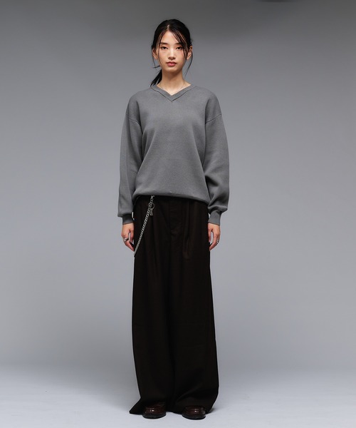 Adoon plain(アドーンプレーン)の「SHALLOW V-NECK MILANO RIB KNIT / 浅Vネックベーシックミラノリブニット(ニット/セーター・メンズ・ブラック/ライトグレー/ブラウン/ネイビー・MEDIUM/LARGE)」の6枚目の写真